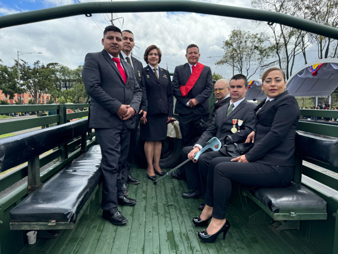 Veteranos-de-la-Fuerza-Publica-en-el-desfile-de-la-Independencia-de-Colombia.jpeg