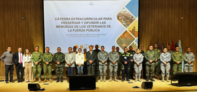 Catedra-extracurricular-para-preservar-y-difundir-las-memorias-de-los-veteranos-de-la-Fuerza-Publica.jpeg