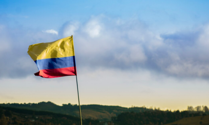 20250806-fotografia-bandera-de-colombia.png