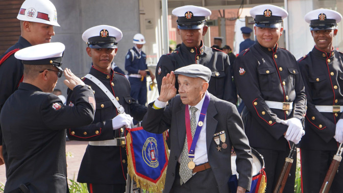 Foto-Dia-del-veterano-medallas-Sumemos.jpg